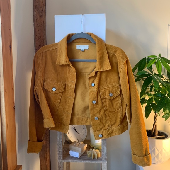 PacSun Jackets & Blazers - Pacsun cropped corduroy jacket!